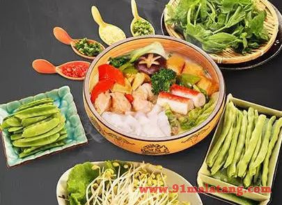 百年一鼎麻辣烫加盟赚钱吗