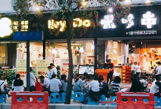 嘿哆串串串香加盟要多少钱?众人能开得起赚得多