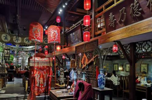 聚齐儿•情景式京范儿餐厅加盟费