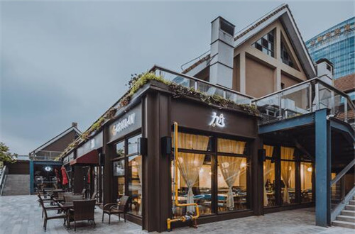 尬串